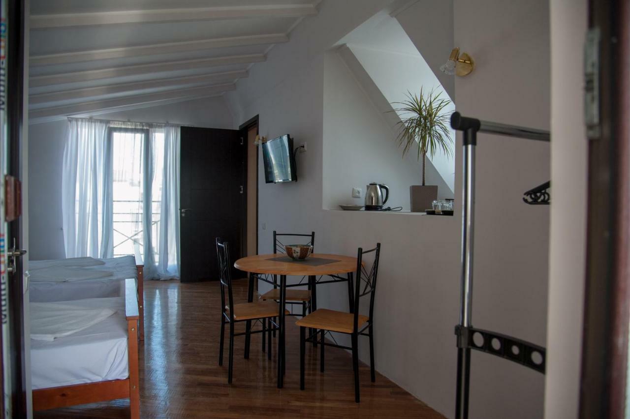 Cozy Guest House In Old Batumi Exterior foto