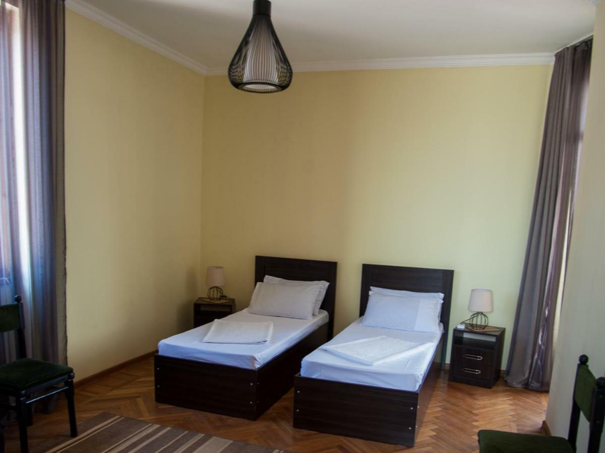 Cozy Guest House In Old Batumi Exterior foto